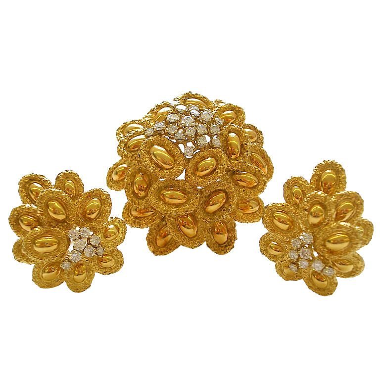 18k Gold and Diamond Brooch and Ear Clips, French, c1960